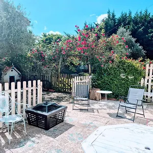 Ideal For Camino Quiet Basic Away From Crowds In Private House Séjour chez l'habitant