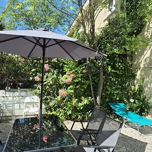 Cool Basement In Hosts House With Private Terrace And Bbq Appartement